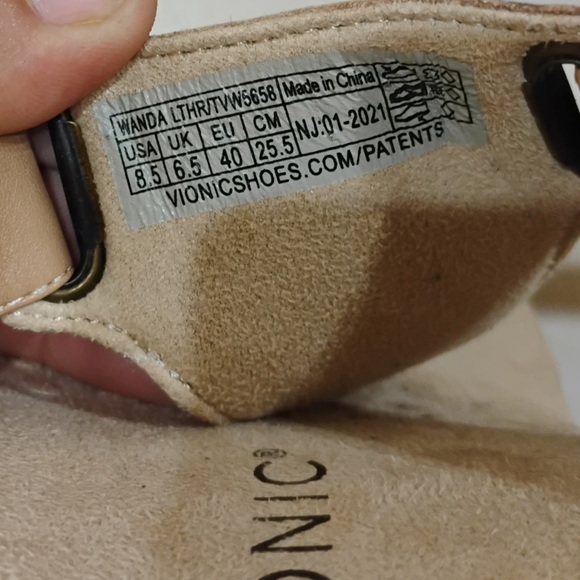 Vionic Wanda Leather Thong Sandal Adjustable Strap Macaroon Tan Basic Size 8.5 - Picture 7 of 8